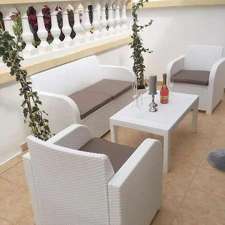 Windsor Park Apartmán Playa Feñabe
